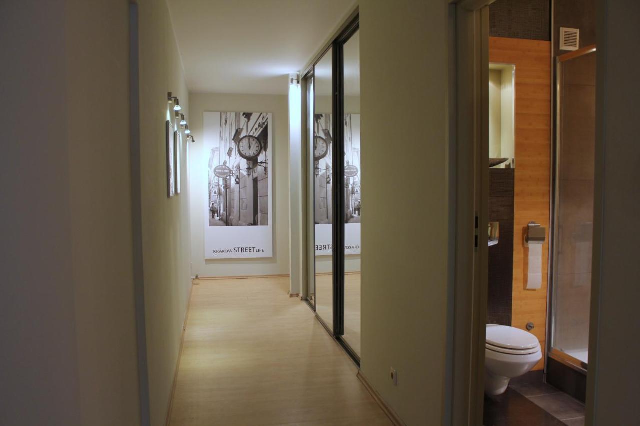 Apartment With Garden In City Center Cracovia Esterno foto