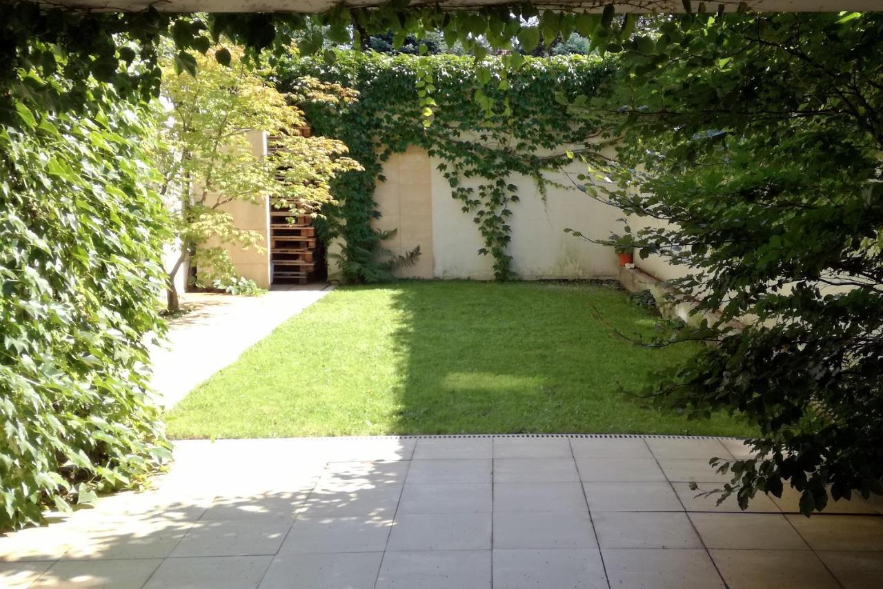 Apartment With Garden In City Center Cracovia Esterno foto